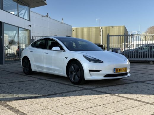 Tesla Model 3 Range Plus Autopilot Panorama Trekhaak Leder Navi ActivLease financial lease