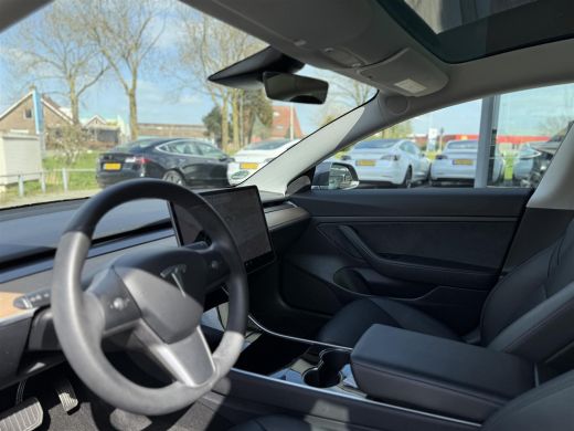Tesla Model 3 Range Plus RWD ActivLease financial lease
