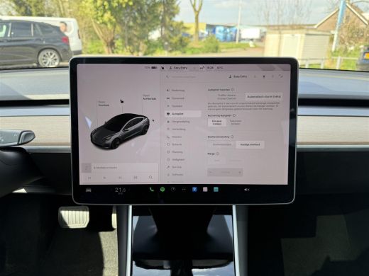 Tesla Model 3 Range Plus RWD ActivLease financial lease