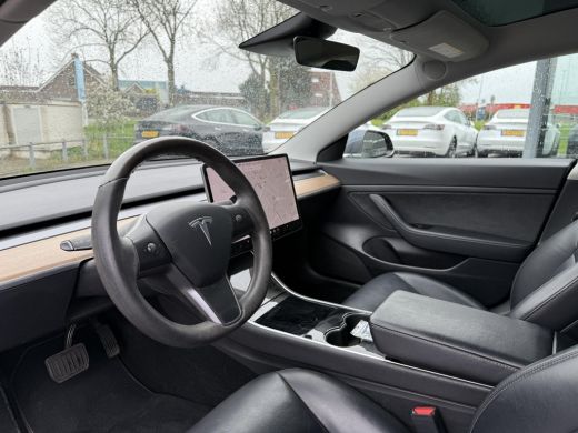 Tesla Model 3 Range Plus RWD | Autopilot | Panorama | Leder | ActivLease financial lease