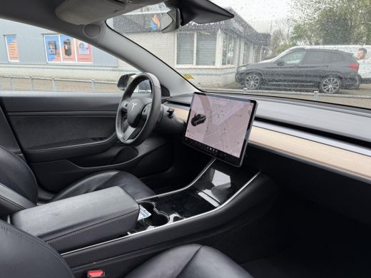 Tesla Model 3 Range Plus RWD | Autopilot | Panorama | Leder | ActivLease financial lease