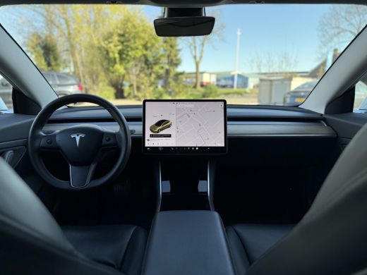 Tesla Model 3 Range Plus RWD | Autopilot | Panorama | Leder | ActivLease financial lease