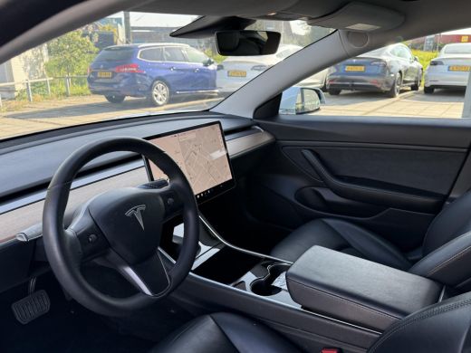 Tesla Model 3 Range Plus RWD | Autopilot | Panorama | Leder | ActivLease financial lease