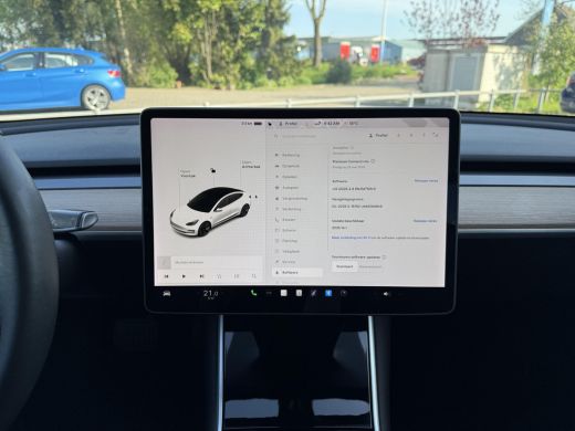 Tesla Model 3 Range Plus RWD | Autopilot | Panorama | Leder | ActivLease financial lease