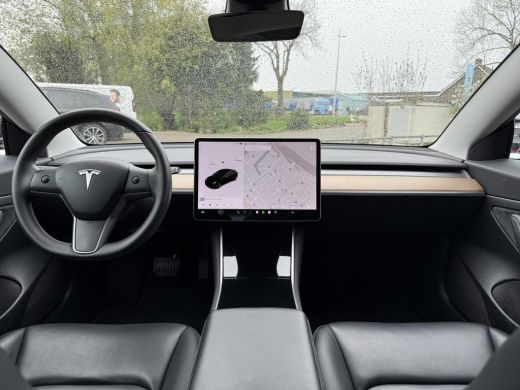 Tesla Model 3 Range Plus RWD | Autopilot | Panorama | Leder | ActivLease financial lease