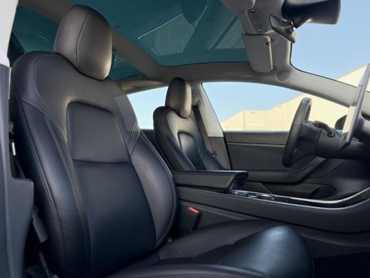 Tesla Model 3 Range Plus RWD | Autopilot | Panorama | Leder | ActivLease financial lease