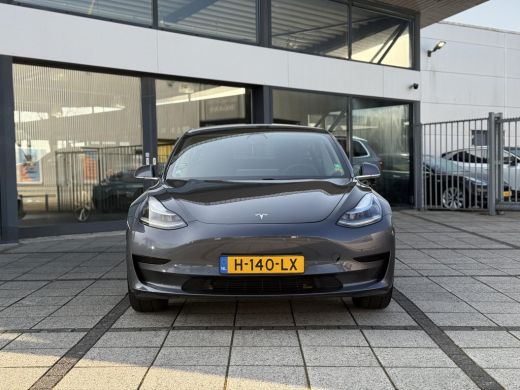 Tesla Model 3 Range Plus RWD | Autopilot | Panorama | Leder | ActivLease financial lease