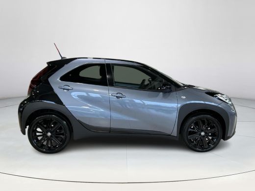Toyota Aygo X 1.0 VVT-i MT Pulse ActivLease financial lease