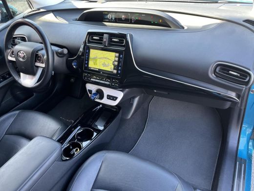Toyota Prius 1.8 Plug-in Business Plus | JBL Audio | Leder | Dodehoek detectie | Navigatie | Stoelverwarming | ActivLease financial lease