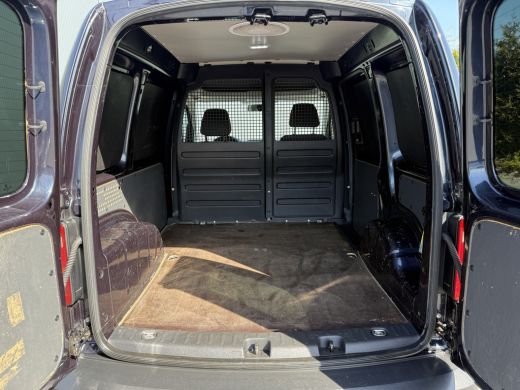 Volkswagen Caddy 2.0 TDI / L1H1 / ORIG. NL / AIRCO / CRUISE / PARKEERSENSOREN / METALLIC ActivLease financial lease