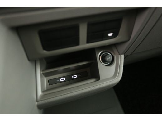 Volkswagen Crafter 2.0 TDI DSG HIGHLINE EXCLUSIVE L3H3 | FACELIFT MODEL | BPM VRIJ | NIEUW 3000KG TREKHAAK VIRTUAL A... ActivLease financial lease