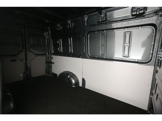 Volkswagen Crafter 2.0 TDI DSG HIGHLINE EXCLUSIVE L3H3 | FACELIFT MODEL | BPM VRIJ | NIEUW 3000KG TREKHAAK VIRTUAL A... ActivLease financial lease