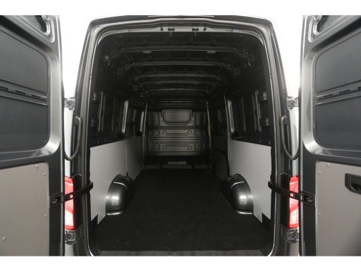 Volkswagen Crafter 2.0 TDI DSG HIGHLINE EXCLUSIVE L3H3 | FACELIFT MODEL | BPM VRIJ | NIEUW 3000KG TREKHAAK VIRTUAL A... ActivLease financial lease