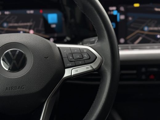 Volkswagen Golf 2.0 TDI Life Business | Memory | Led | Apple Carplay | Trekhaak | ActivLease financial lease