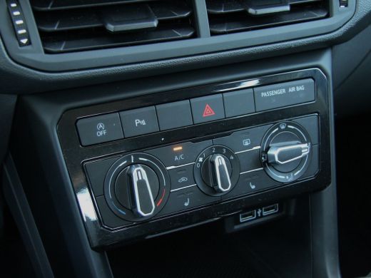 Volkswagen T-Cross 1.0 TSI Life | Carplay | Side assist| Full LED ActivLease financial lease