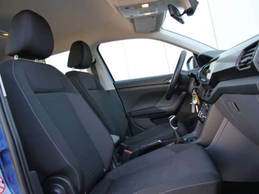 Volkswagen T-Cross 1.0 TSI Life | Carplay | Side assist| Full LED ActivLease financial lease