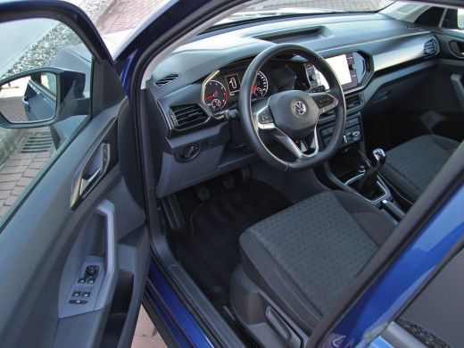 Volkswagen T-Cross 1.0 TSI Life | Carplay | Side assist| Full LED ActivLease financial lease