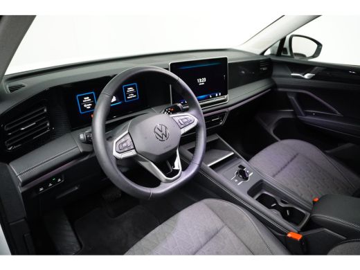 Volkswagen Tiguan 1.5 eHybrid DSG-6 204PK Life Edition | TREKHAAK | AUTO A. KLEP | STUUR + STOELVERW. ActivLease financial lease