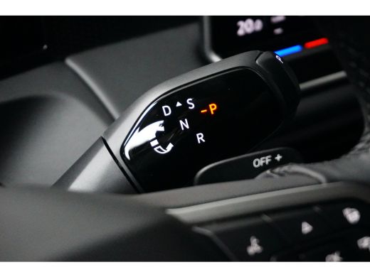Volkswagen Tiguan 1.5 eHybrid DSG-6 204PK Life Edition | TREKHAAK | AUTO A. KLEP | STUUR + STOELVERW. ActivLease financial lease