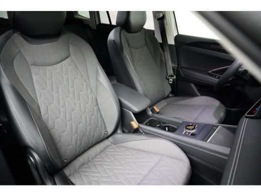 Volkswagen Tiguan 1.5 eHybrid DSG-6 204PK Life Edition | TREKHAAK | AUTO A. KLEP | STUUR + STOELVERW. ActivLease financial lease