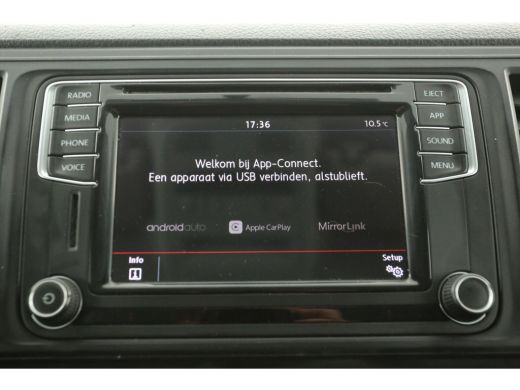 Volkswagen Transporter 150PK 2.0 TDI L2H1 DSG Automaat Airco Cruise Carplay  3 Persoons PDC Elektrpakket Trekhaak ActivLease financial lease