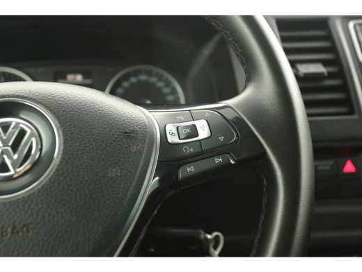 Volkswagen Transporter 150PK 2.0 TDI L2H1 DSG Automaat Airco Cruise Carplay  3 Persoons PDC Elektrpakket Trekhaak ActivLease financial lease