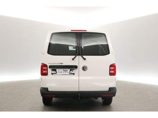 Volkswagen Transporter 150PK 2.0 TDI L2H1 DSG Automaat Airco Cruise Carplay  3 Persoons PDC Elektrpakket Trekhaak ActivLease financial lease