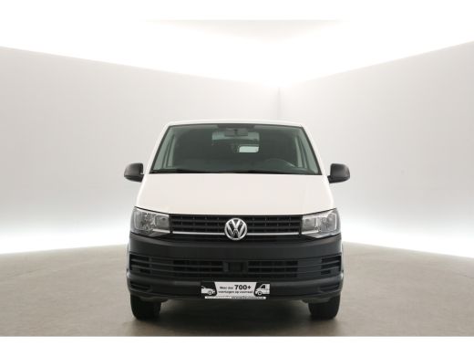 Volkswagen Transporter 150PK 2.0 TDI L2H1 DSG Automaat Airco Cruise Carplay  3 Persoons PDC Elektrpakket Trekhaak ActivLease financial lease
