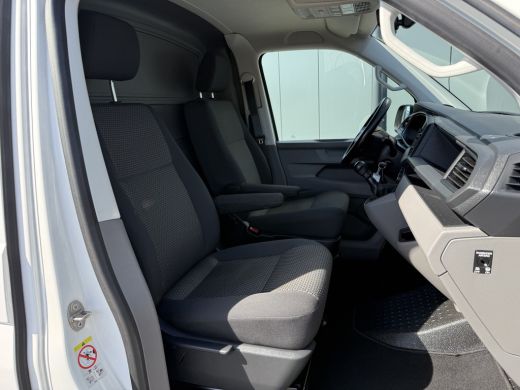 Volkswagen Transporter 2.0 TDI 6.1 / L2H1 / Highline / STOELVERW / 1e EIG. / BOTT INRICHTING / AIRCO / CRUISE / CAMERA /... ActivLease financial lease