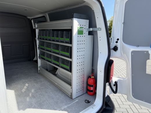 Volkswagen Transporter 2.0 TDI 6.1 / L2H1 / Highline / STOELVERW / 1e EIG. / BOTT INRICHTING / AIRCO / CRUISE / CAMERA /... ActivLease financial lease