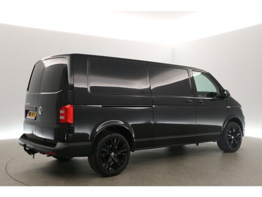 Volkswagen Transporter 2.0 TDI L2H1 Airco Cruise Carplay PDC 3 Persoons 20''LMV Trekhaak Elektrpakket ActivLease financial lease