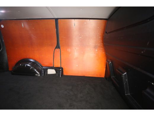 Volkswagen Transporter 2.0 TDI L2H1 Airco Cruise Carplay PDC 3 Persoons 20''LMV Trekhaak Elektrpakket ActivLease financial lease