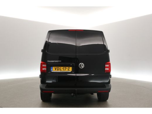 Volkswagen Transporter 2.0 TDI L2H1 Airco Cruise Carplay PDC 3 Persoons 20''LMV Trekhaak Elektrpakket ActivLease financial lease