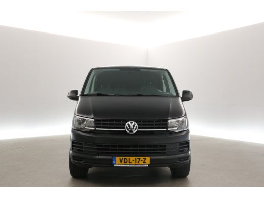 Volkswagen Transporter 2.0 TDI L2H1 Airco Cruise Carplay PDC 3 Persoons 20''LMV Trekhaak Elektrpakket ActivLease financial lease