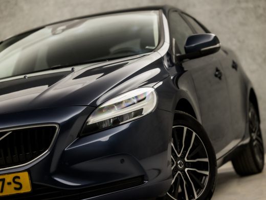 Volvo  V40 1.5 T2 Sport Automaat (PANORAMADAK, NAVIGATIE, CAMERA, GETINT GLAS, STOELVERWARMING, SPORTSTOELEN... ActivLease financial lease