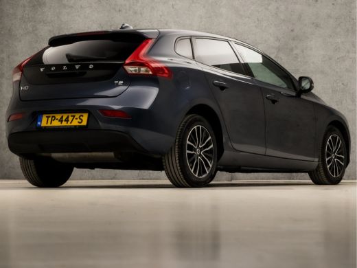 Volvo  V40 1.5 T2 Sport Automaat (PANORAMADAK, NAVIGATIE, CAMERA, GETINT GLAS, STOELVERWARMING, SPORTSTOELEN... ActivLease financial lease