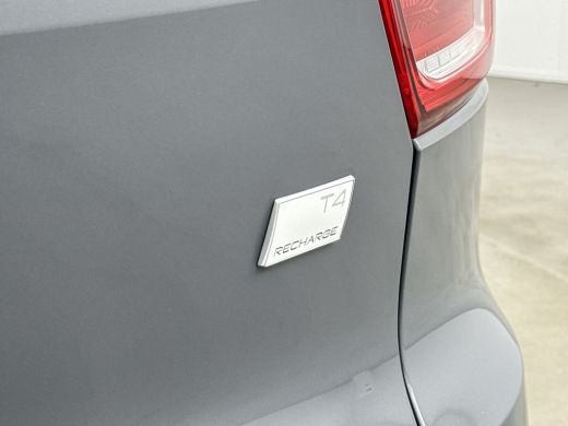 Volvo  XC40 T4 Recharge Inscription Expression | Panoramadak | Trekhaak | /stuurverwarming | Keyless | Elektr... ActivLease financial lease