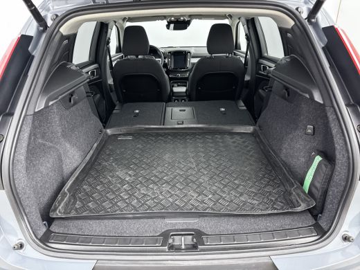Volvo  XC40 T4 Recharge Inscription Expression | Panoramadak | Trekhaak | /stuurverwarming | Keyless | Elektr... ActivLease financial lease