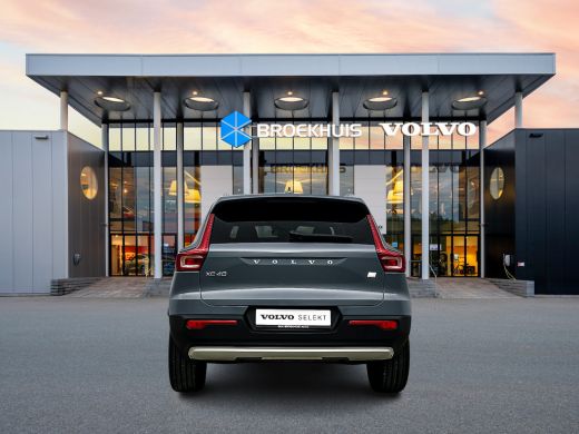 Volvo  XC40 T4 Recharge Inscription Expression | Panoramadak | Trekhaak | /stuurverwarming | Keyless | Elektr... ActivLease financial lease