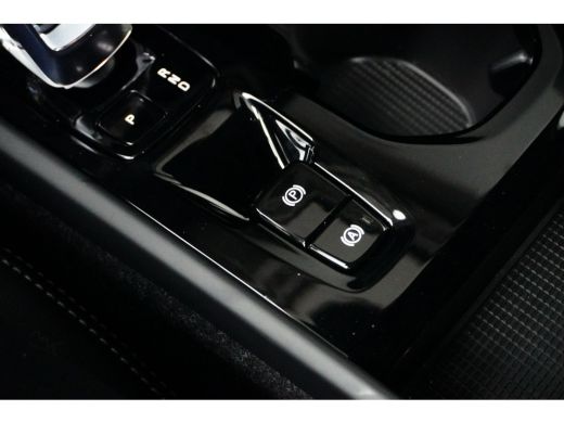 Volvo  XC40 Volvo 1.5 T5 Recharge Plus Dark | Blis | Elektrisch bedienbare stoel | Stoel + Stuurverw | Harman... ActivLease financial lease