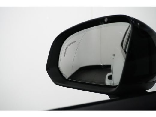 Volvo  XC40 Volvo 1.5 T5 Recharge Plus Dark | Blis | Elektrisch bedienbare stoel | Stoel + Stuurverw | Harman... ActivLease financial lease