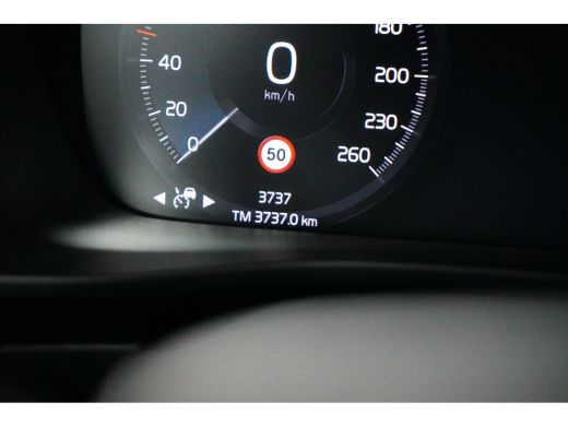 Volvo  XC40 Volvo 1.5 T5 Recharge Plus Dark | Blis | Elektrisch bedienbare stoel | Stoel + Stuurverw | Harman... ActivLease financial lease