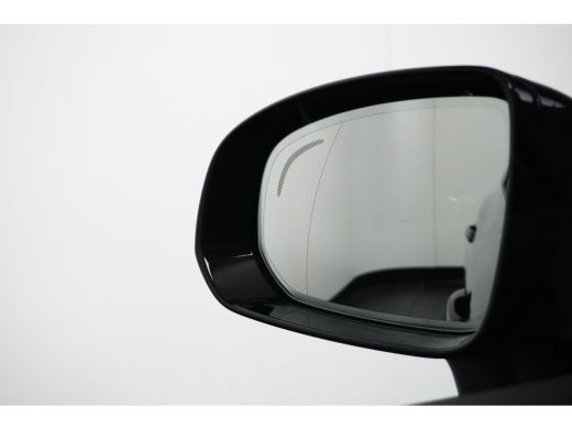 Volvo  XC60 Volvo 2.0 T6 Plug-in hybrid AWD Plus Dark | Achterbank verwarmd | Cruise control adaptief met Sto... ActivLease financial lease