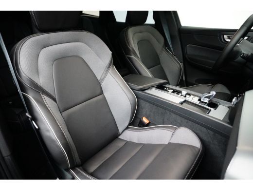 Volvo  XC60 Volvo 2.0 T6 Plug-in hybrid AWD Plus Dark | Achterbank verwarmd | Cruise control adaptief met Sto... ActivLease financial lease