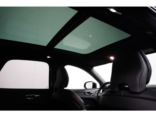 Volvo  XC60 Volvo 2.0 T6 Plug-in hybrid AWD Plus Dark | Achterbank verwarmd | Cruise control adaptief met Sto... ActivLease financial lease