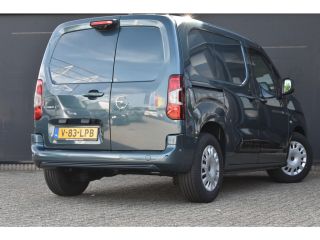 Opel Combo Electric Opel 136 L1 50kWh 3 Fase | Betimmering | Navigatie | LED-Matrix | Adaptive Cruise | Achteruitrijc...