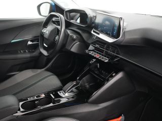 Peugeot e-2008 Peugeot EV Allure Pack 50 kWh | Achteruitrijcamera | Airco (automatisch) | Keyless start
