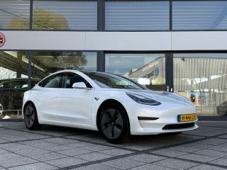 Tesla Model 3 Range Plus RWD | Autopilot | Panorama | Leder |