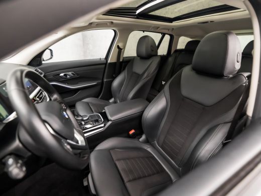 BMW 3 Serie Touring 318i Executive Sportline 157Pk Automaat (PANORAMADAK, APPLE CARPLAY, GROOT NAVI, DEALER O... ActivLease financial lease