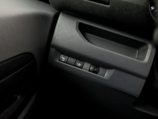 Citroën Jumpy 2.0 BlueHDI 180 Club M S&S 177Pk Automaat (BTW, 3 ZITPLAATSEN, CRUISE, ELEK RAMEN, TREKHAAK, BLUE... ActivLease financial lease